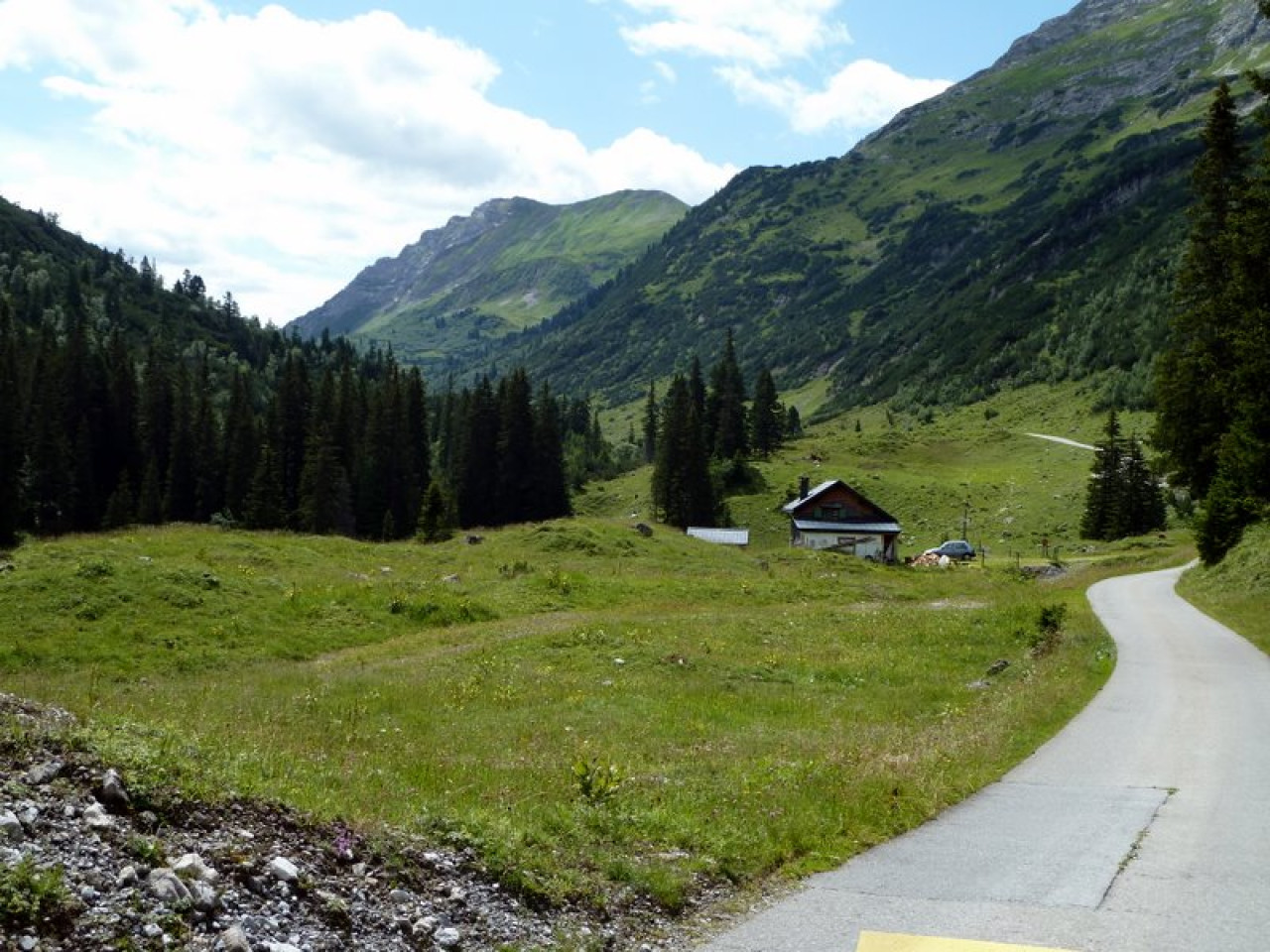  Strasse zum Spuller See