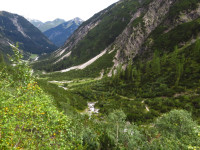 Blick talauswärts hier verläuft ein Teilstück des Nordalpenwegs