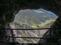 Fenster im Tunnel