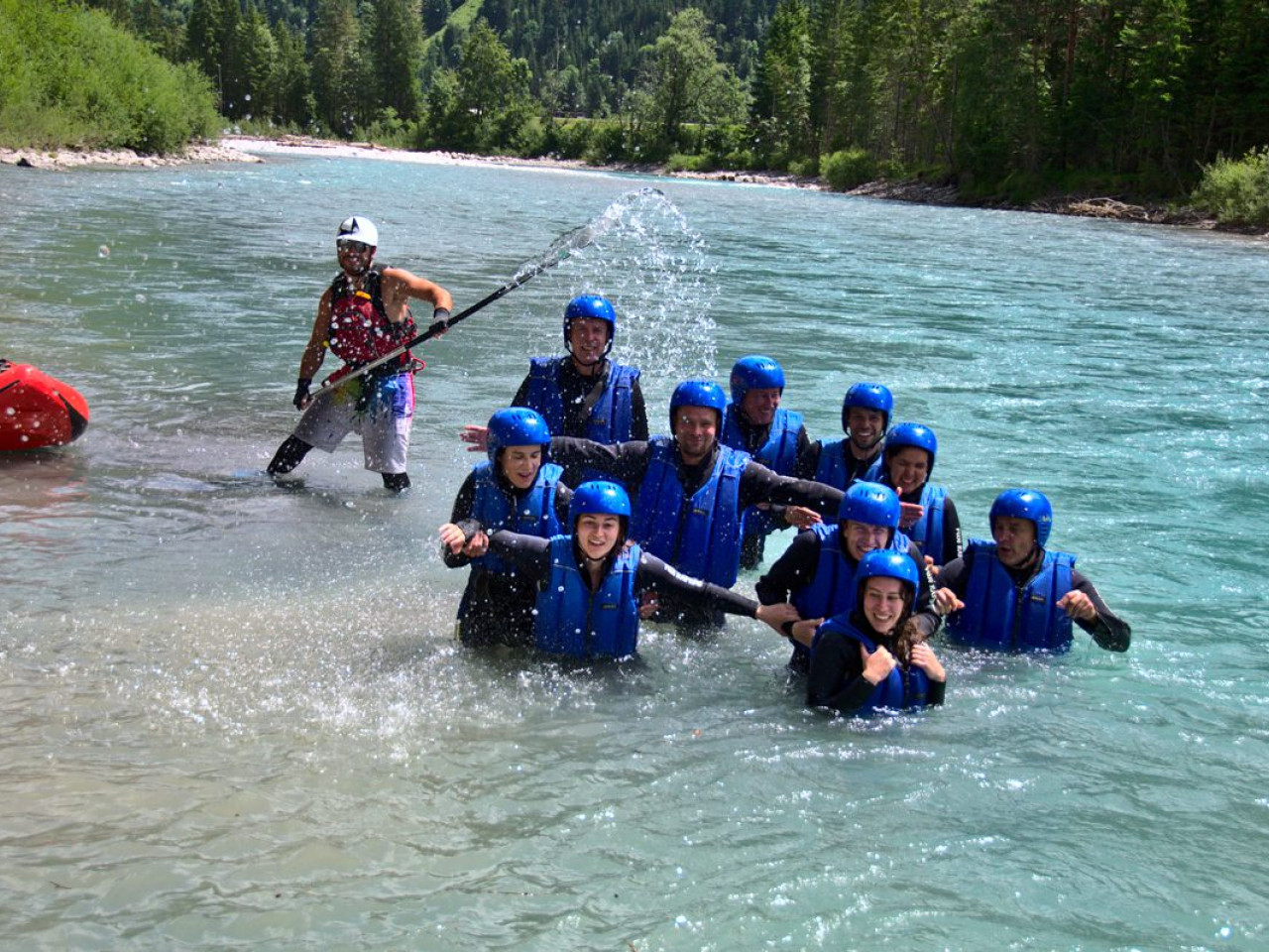  39-fun-beim-rafting.jpg