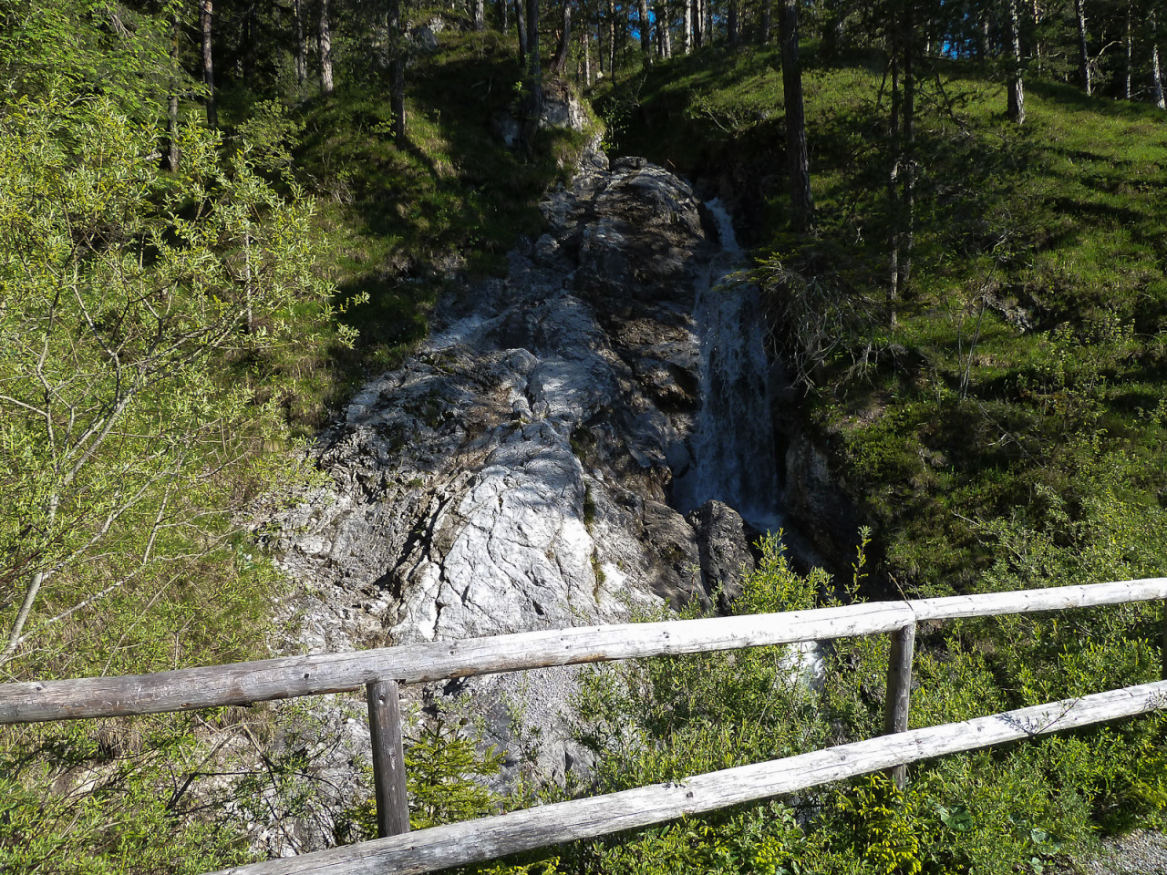  kleiner Wasserfall - Wolfi Moosbrugger