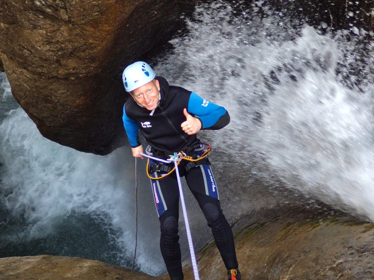  Action-Canyoning.jpg