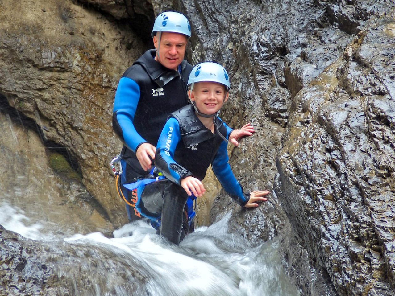  Familien_Canyoning.jpg