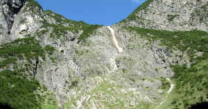  Wasserfall in der Nähe der Roßgumpenalm