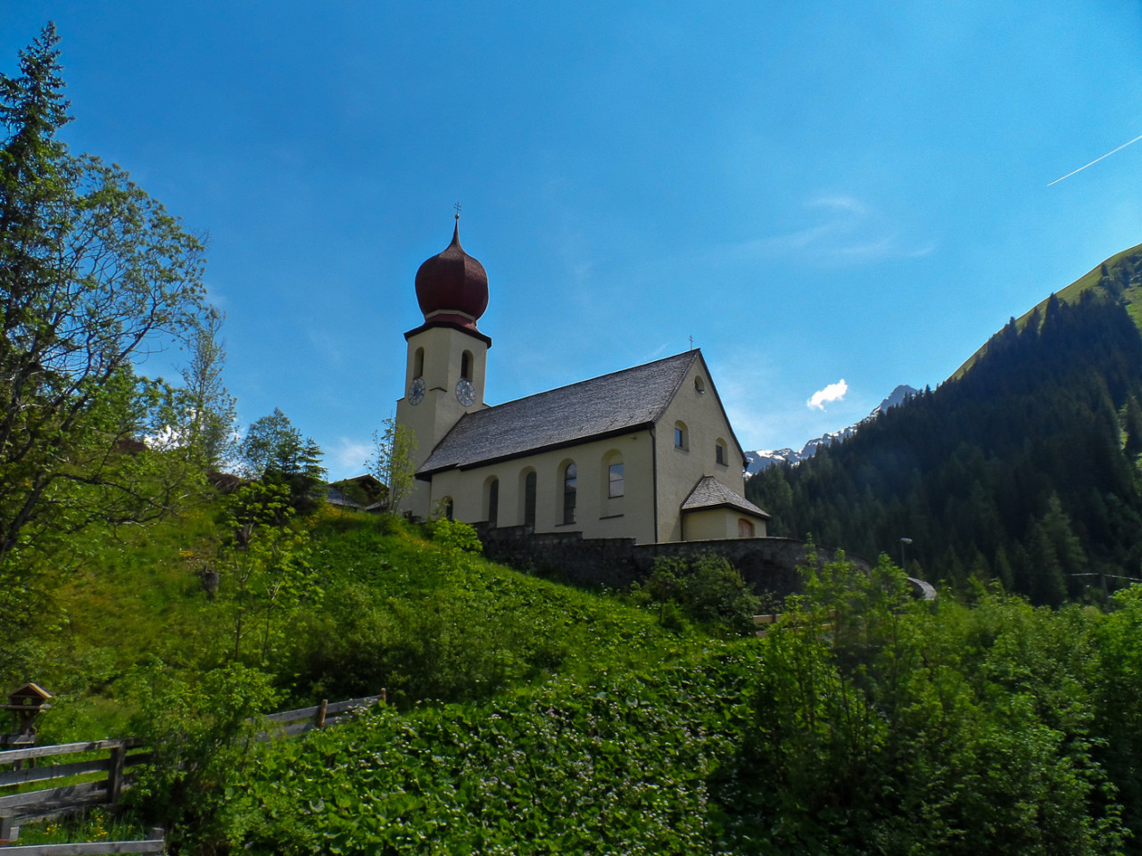  Kirche in Namlos - Esther Kerber