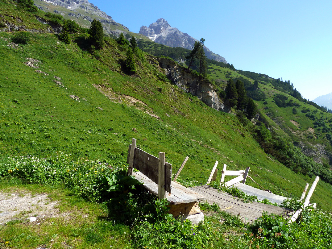  Bänke bei der Erlachalpe