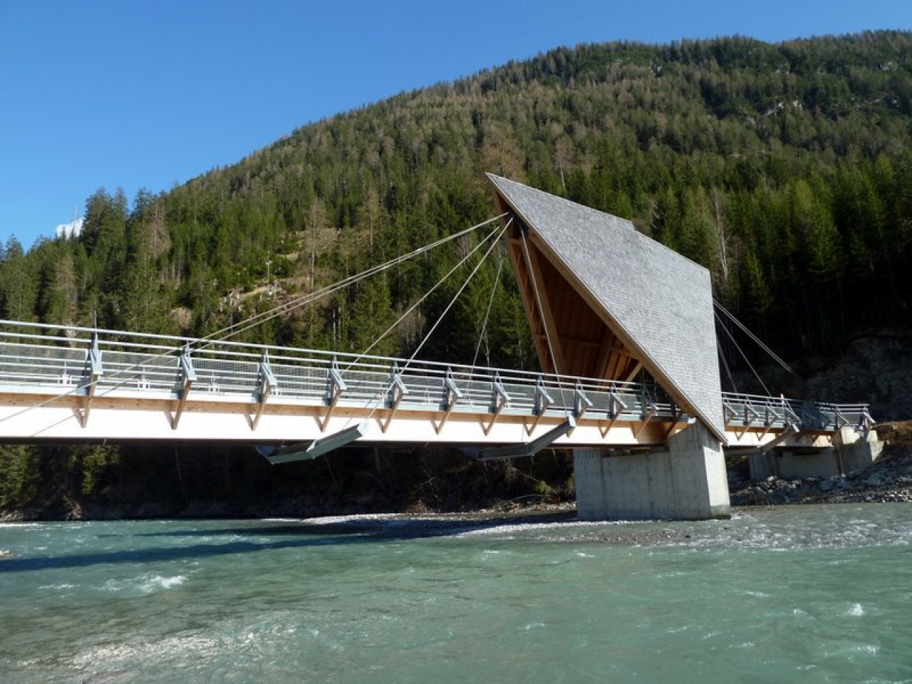  neue Nikolausbrücke